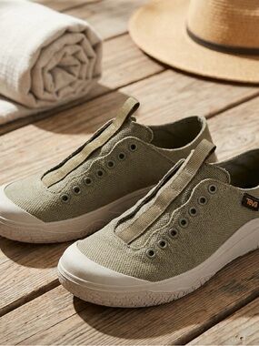 Teva Men's/ Women’s Olive Green Canvas Slip-On Sneakers